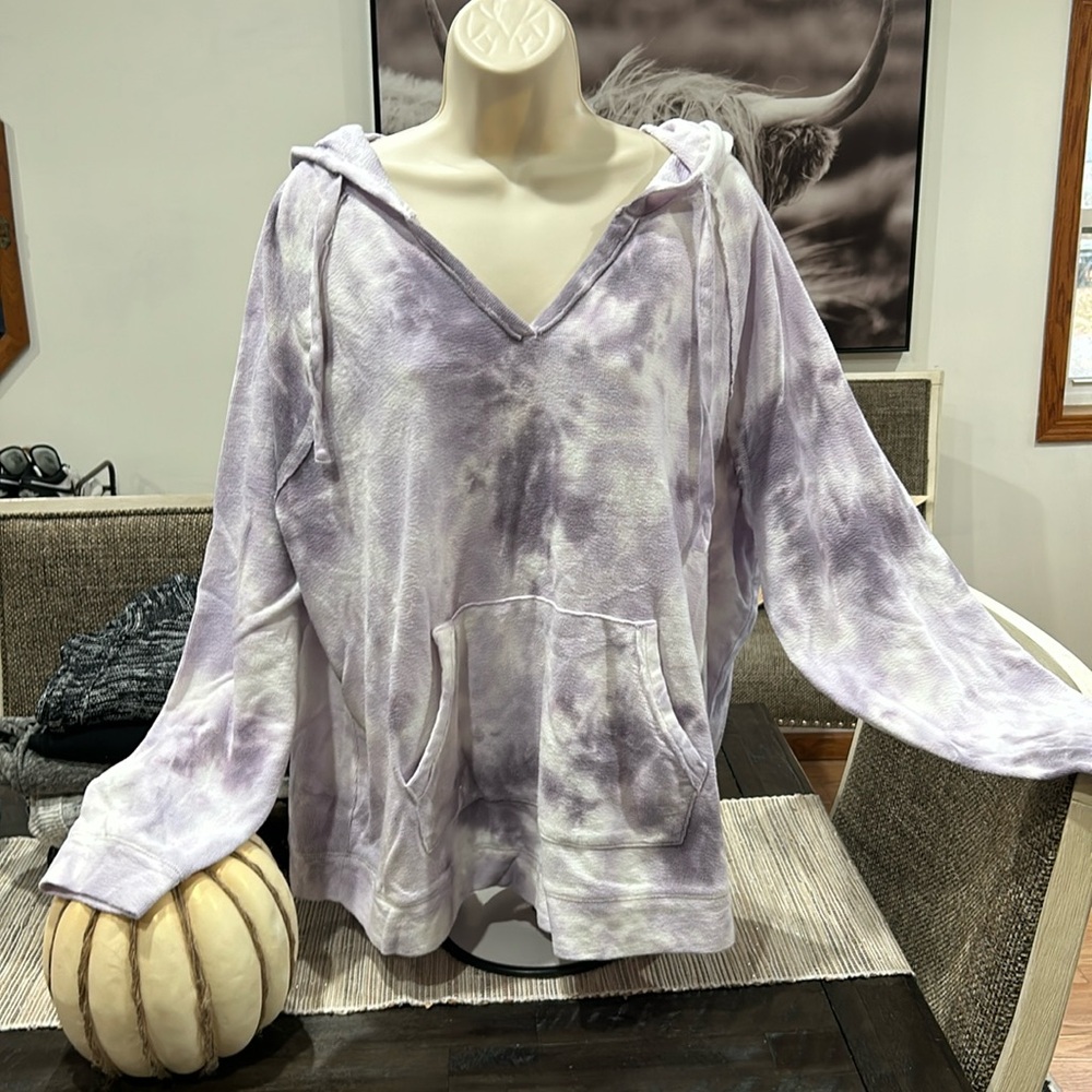 Maurice’s brand, size XXL roomy sweatshirt